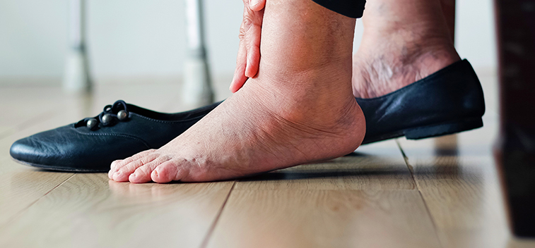 patient experiencing Diabetic Neuropathy and in need of the neuropathy treatment protocol at Well Being Neuropathy Relief Center in Roseville