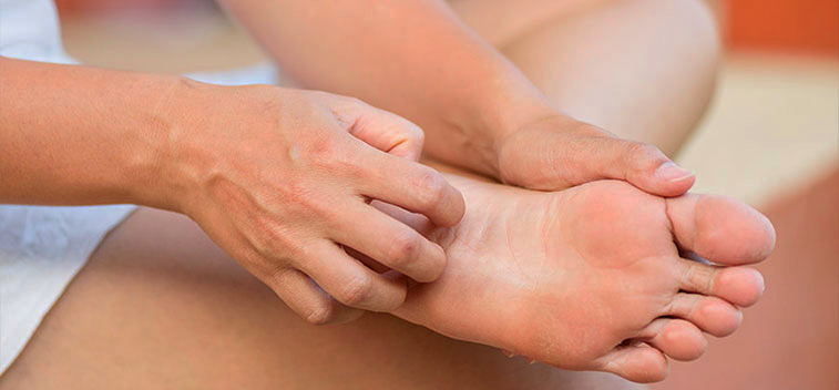 patient experiencing Numbness & Tingling Sensations and in need of the neuropathy treatment protocol at Well Being Neuropathy Relief Center in Roseville